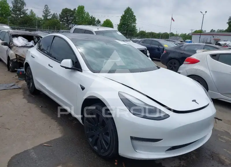 2021 Tesla Model 3 фото