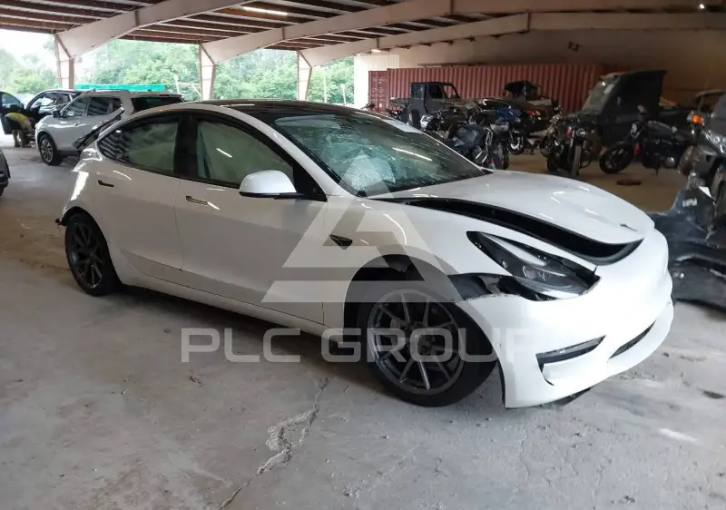 2021 Tesla Model 3 фото