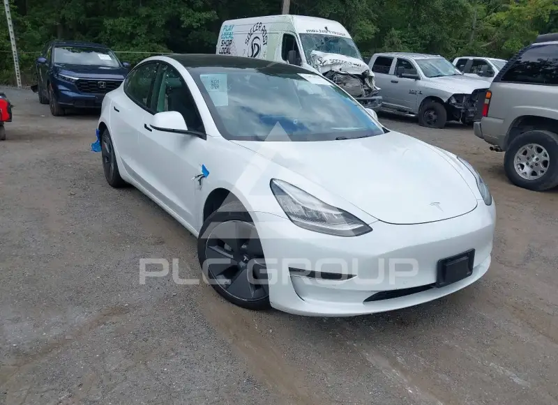 2021 Tesla Model 3 фото