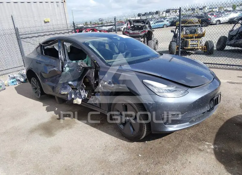 2021 Tesla Model 3 фото