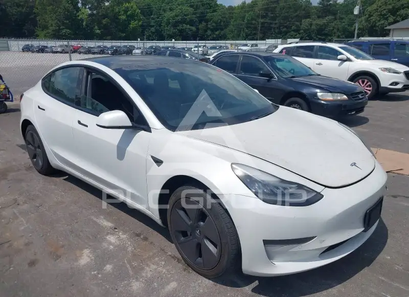 2021 Tesla Model 3 фото