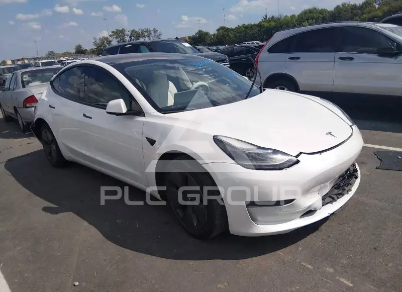 2021 Tesla Model 3 фото