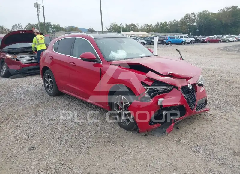 2021 Alfa Romeo Stelvio photo