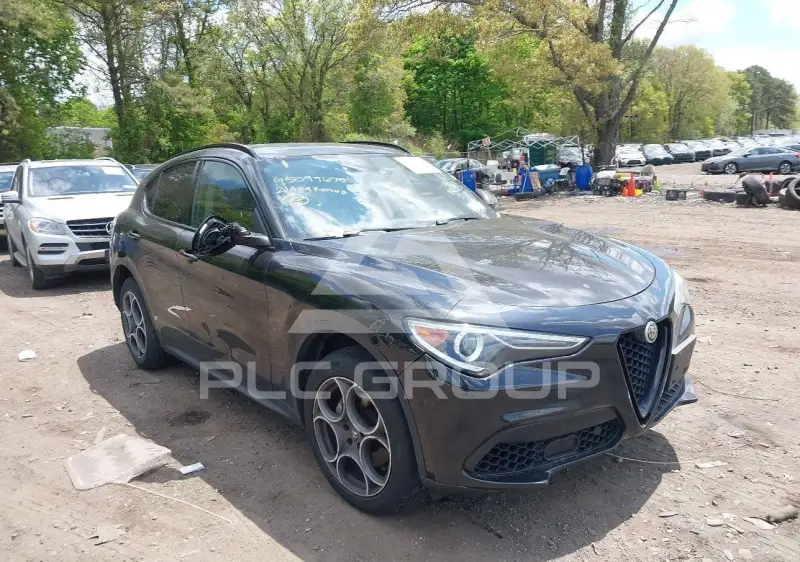 2021 Alfa Romeo Stelvio фото