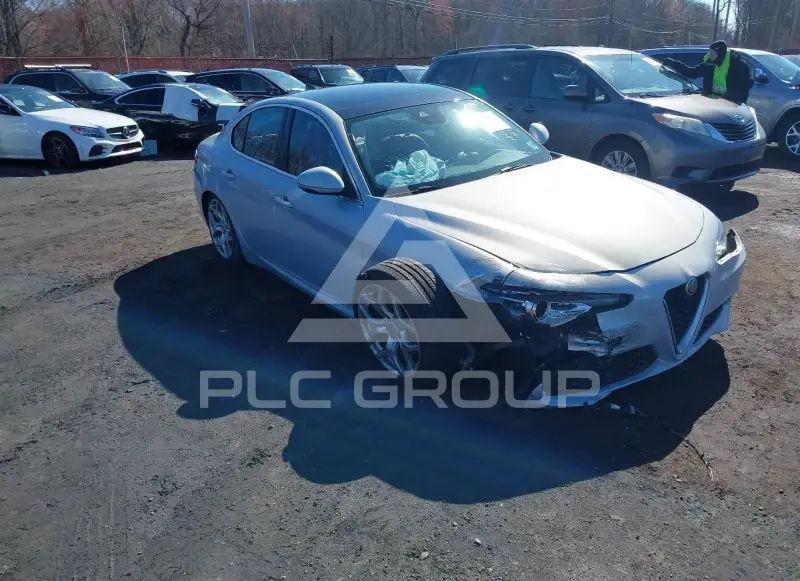2021 Alfa Romeo Giulia photo