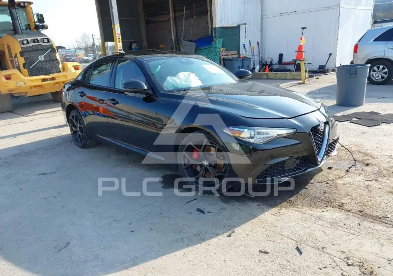 2021 Alfa Romeo Giulia фото