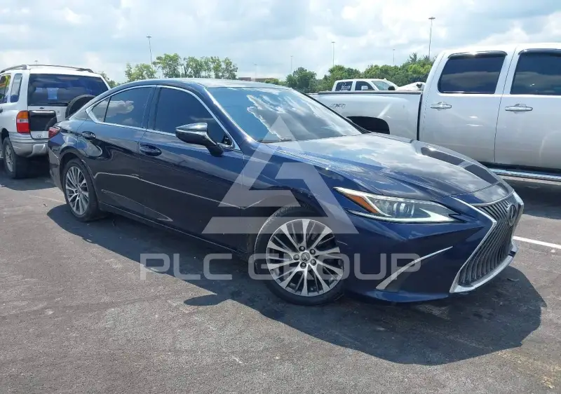 2021 Lexus ES250 фото