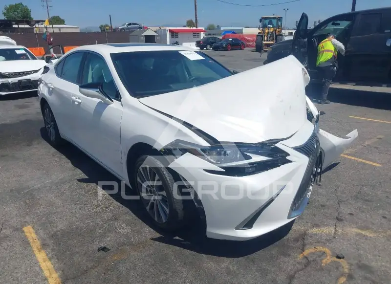 2021 Lexus ES350 фото