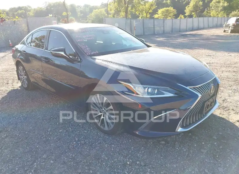 2021 Lexus ES350 photo