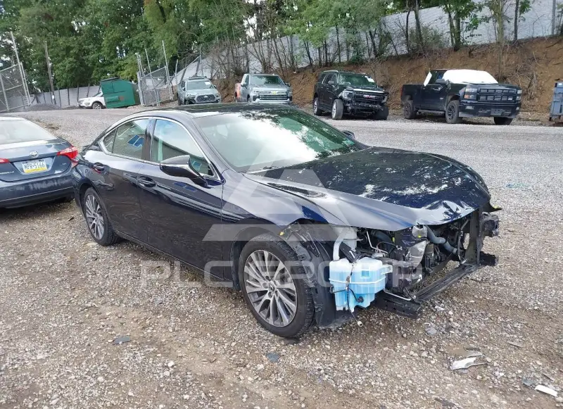 2021 Lexus ES350 photo