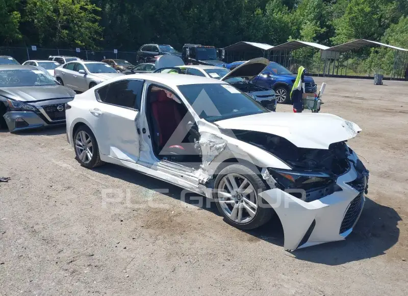 2021 Lexus IS300 photo