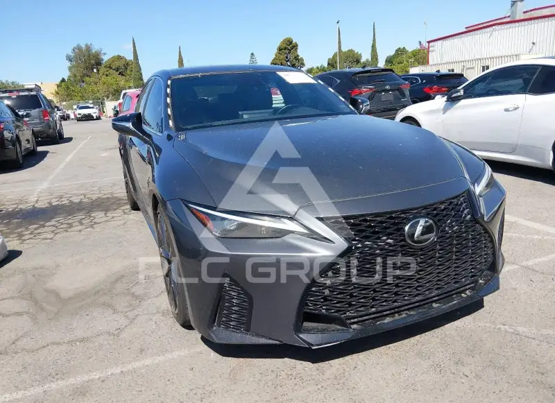 2021 Lexus IS350 фото