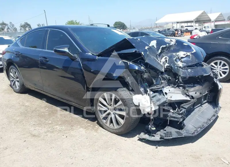 2021 Lexus ES300 фото