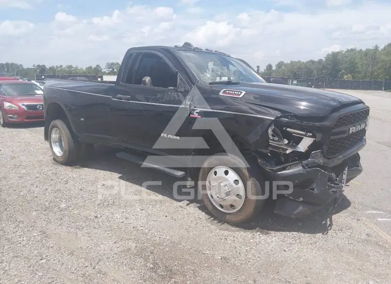 2021 RAM 3500 photo