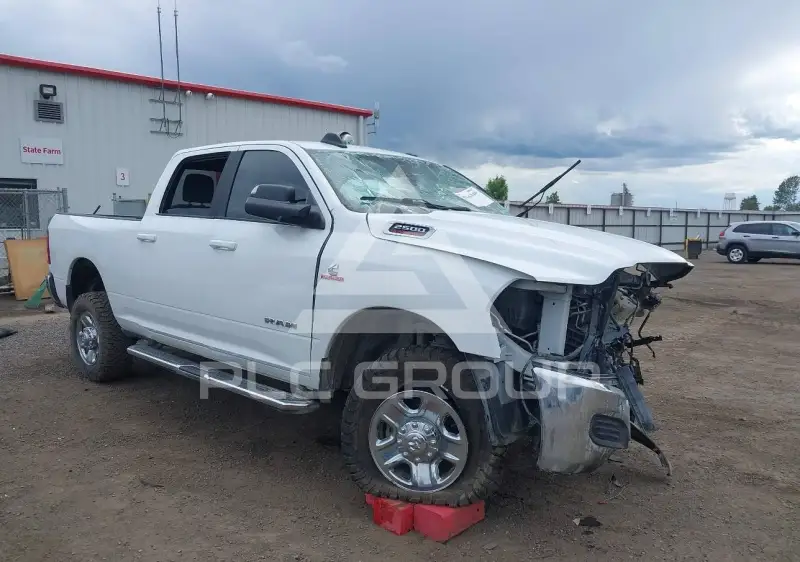 2021 RAM 2500 фото