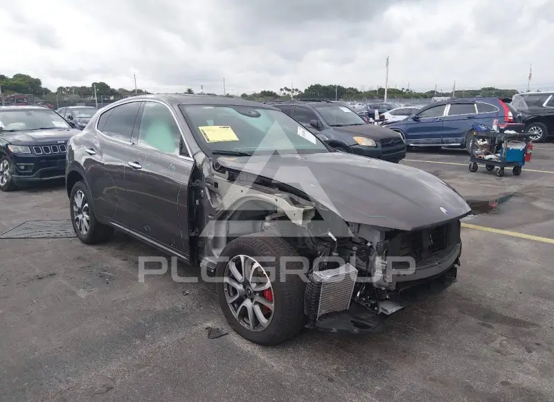 2021 Maserati LEVANTE фото