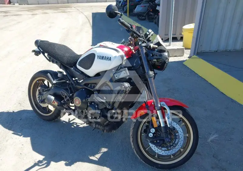 2021 Yamaha XSR900 фото
