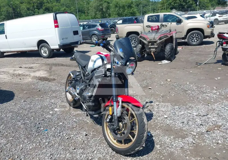 2021 Yamaha XSR900 фото
