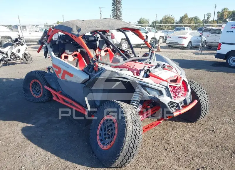 2021 Can-AM MAVERICK photo