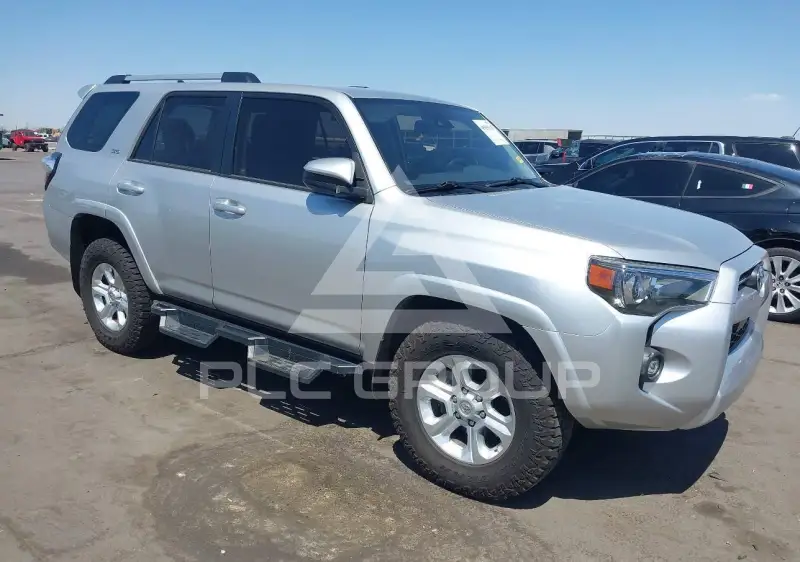 2021 Toyota 4 RUNNER photo