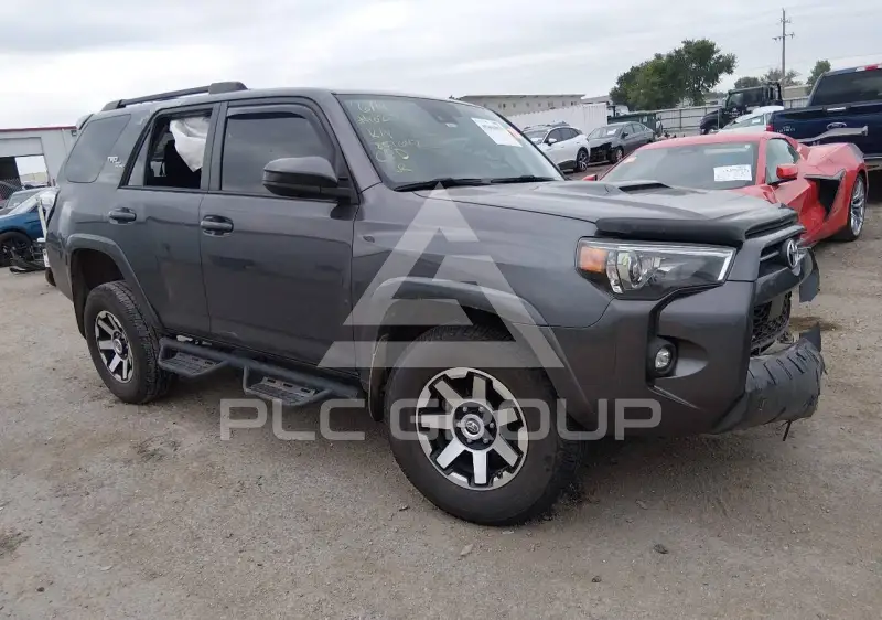 2021 Toyota 4 RUNNER фото