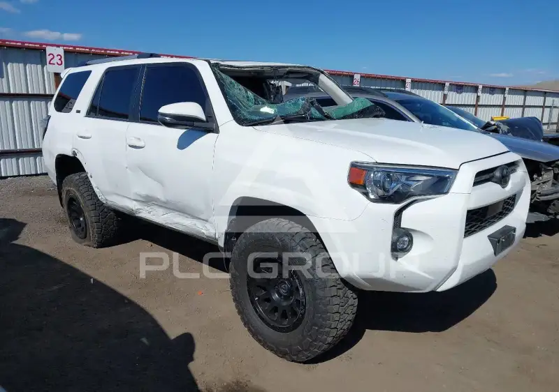 2021 Toyota 4 RUNNER photo