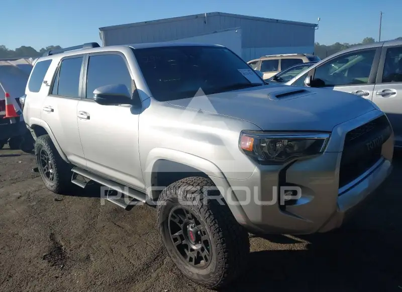 2021 Toyota 4 RUNNER photo