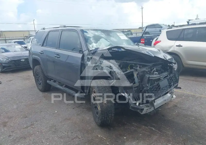 2021 Toyota 4 RUNNER фото