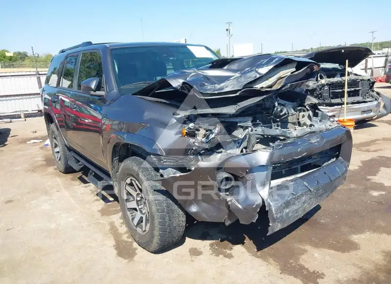 2021 Toyota 4 RUNNER фото