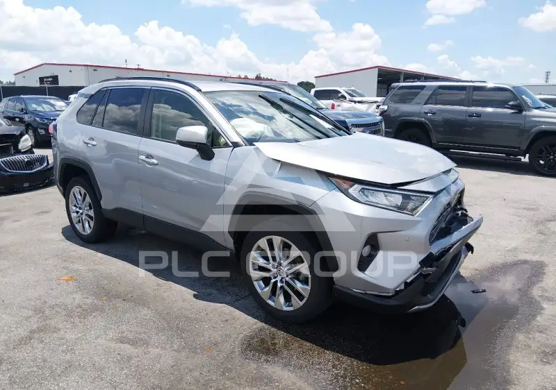 2021 Toyota RAV4 фото