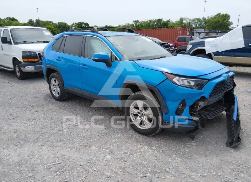 2021 Toyota RAV4 фото