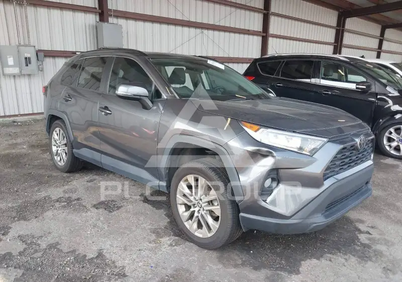 2021 Toyota RAV4 фото