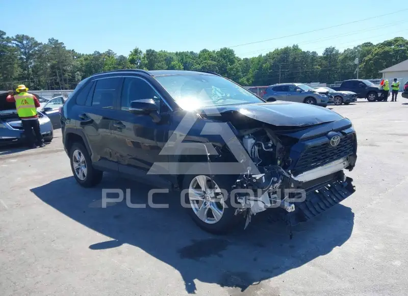 2021 Toyota RAV4 фото