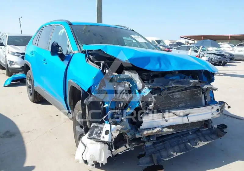 2021 Toyota RAV4 фото