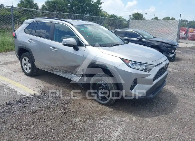 2021 Toyota RAV4 фото