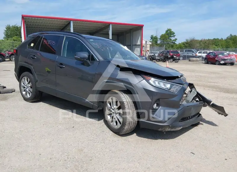 2021 Toyota RAV4 фото