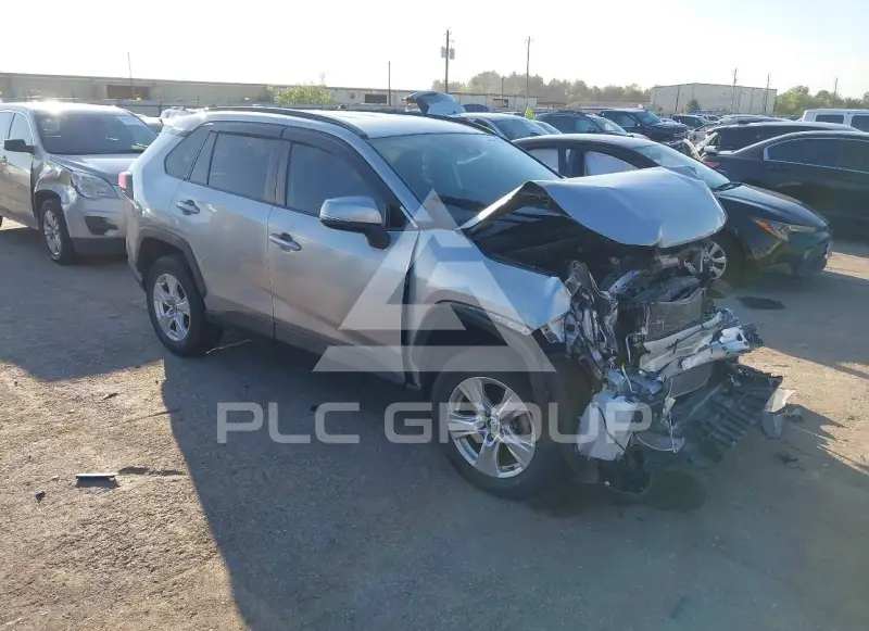 2021 Toyota RAV4 фото
