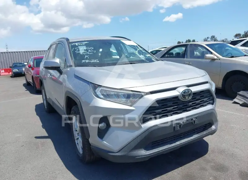 2021 Toyota RAV4 фото
