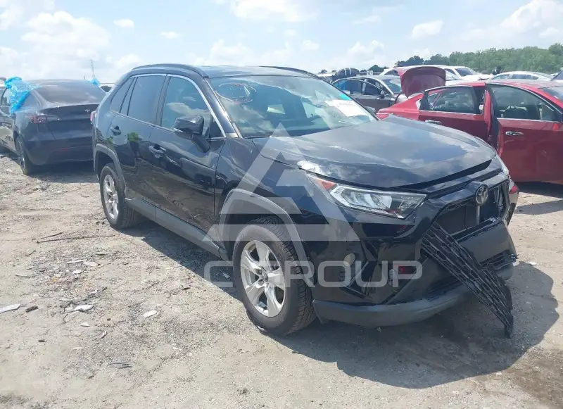 2021 Toyota RAV4 фото