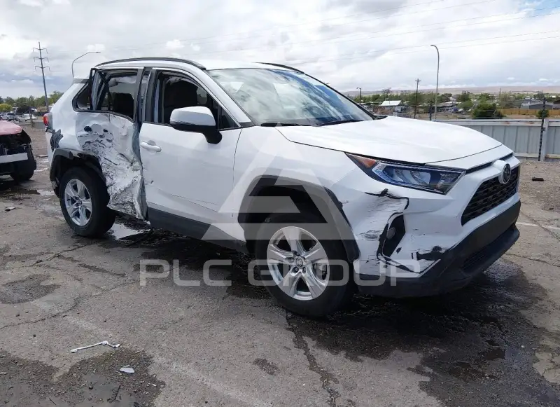 2021 Toyota RAV4 фото