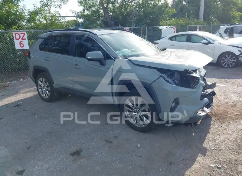2021 Toyota RAV4 фото