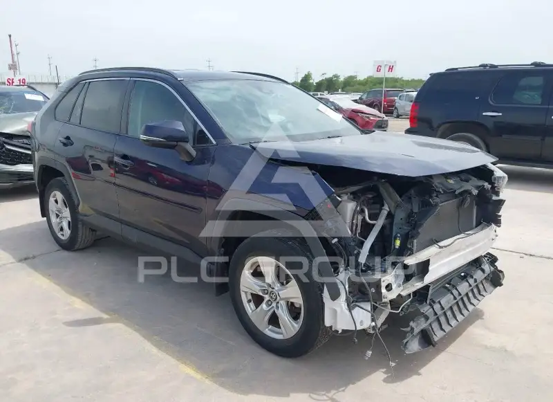 2021 Toyota RAV4 фото
