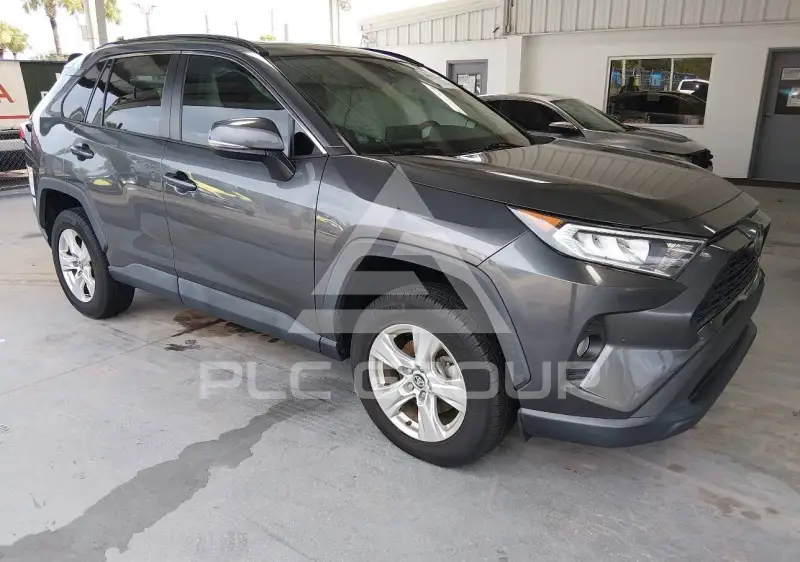 2021 Toyota RAV4 фото