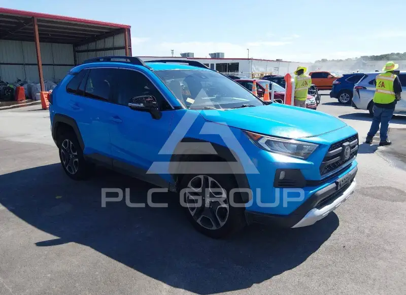 2021 Toyota RAV4 фото