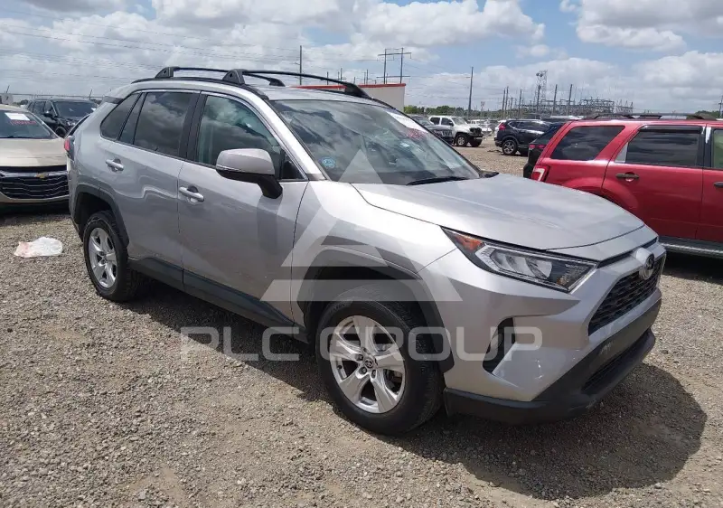 2021 Toyota RAV4 фото