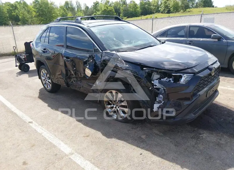 2021 Toyota RAV4 фото