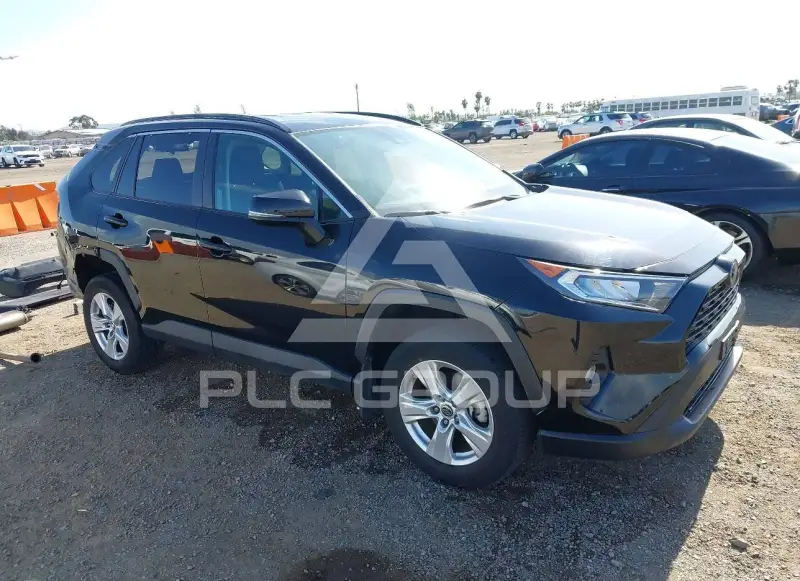2021 Toyota RAV4 photo