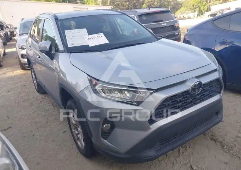 2021 Toyota RAV4 фото
