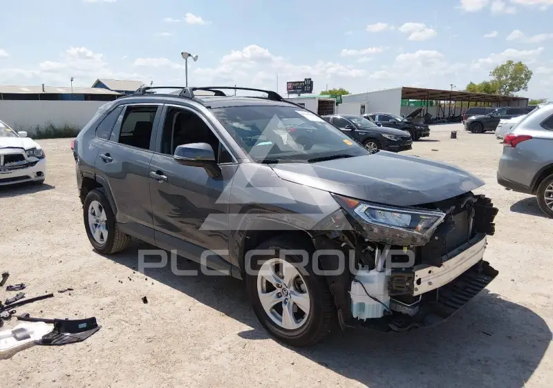 2021 Toyota RAV4 фото