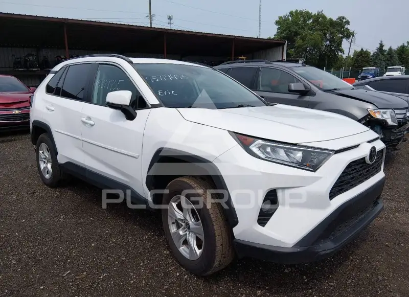 2021 Toyota RAV4 фото